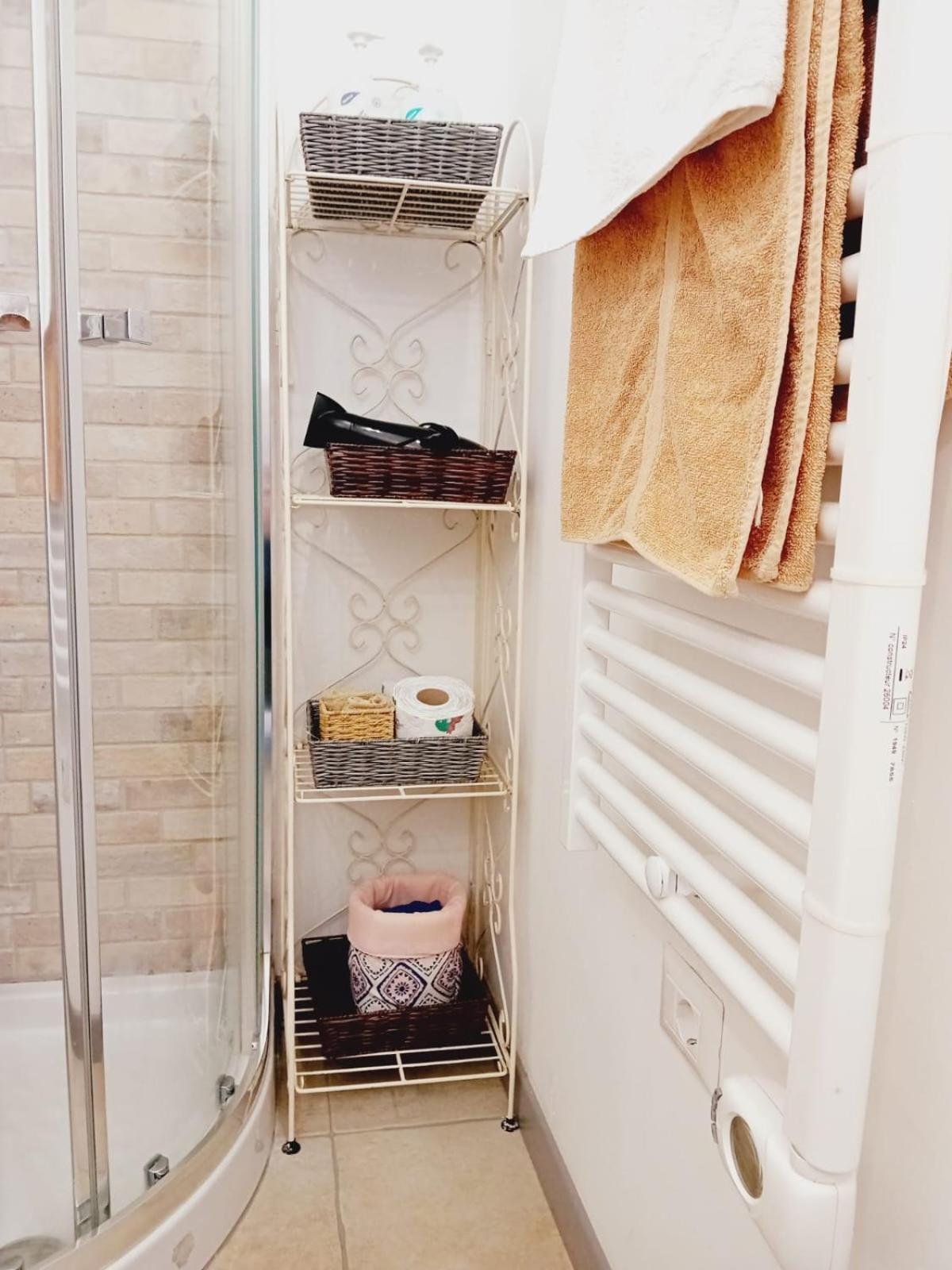 Double or Twin Room Private Bathroom